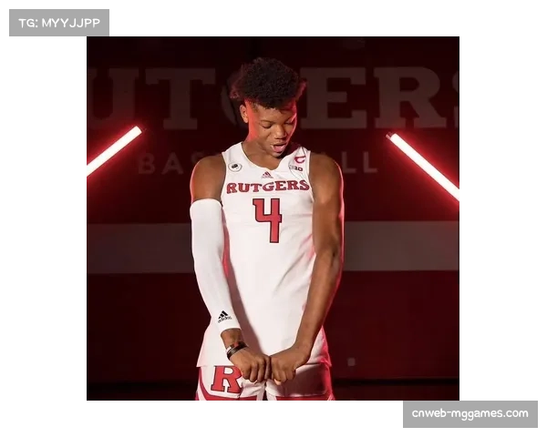 新秀艾斯贝利季前赛崭露头角 场均16分助爵士重建信心