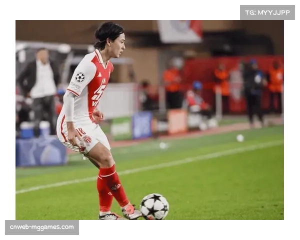 摩纳哥射手南野拓实关键球能力获主帅认可